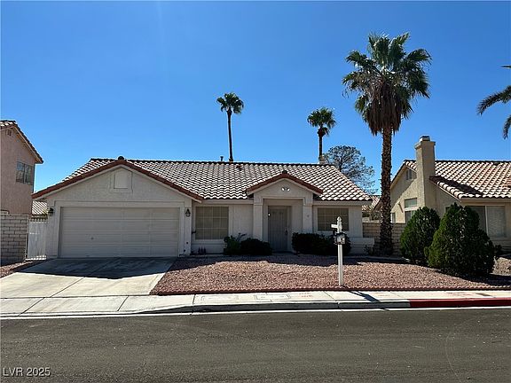 2nd image of 1415 Black Hills Way