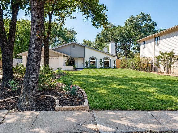 2nd image of 3004 Raintree Ct