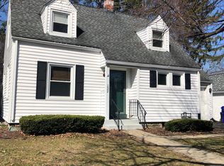 132 Hartford Ter, Springfield, MA 01118