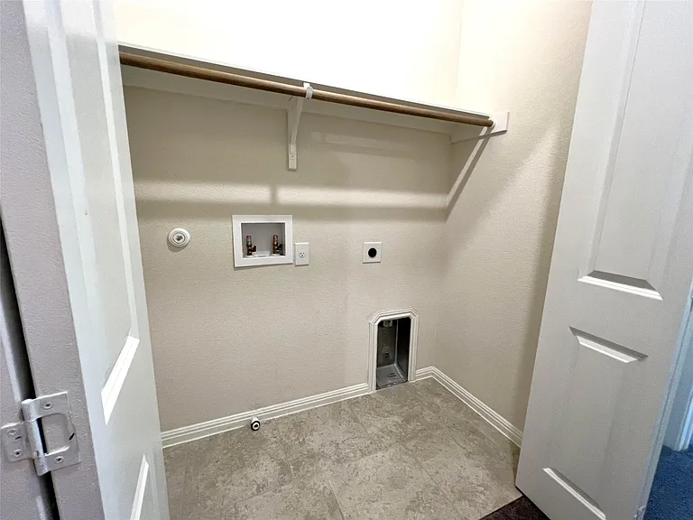 5901 Charles Merle Dr #B — Photo 15