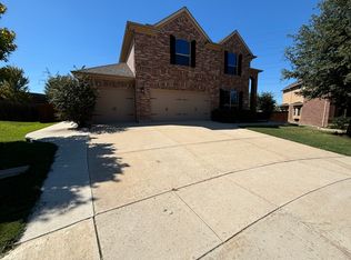 1101 Eastwick Dr, Roanoke, TX 76262