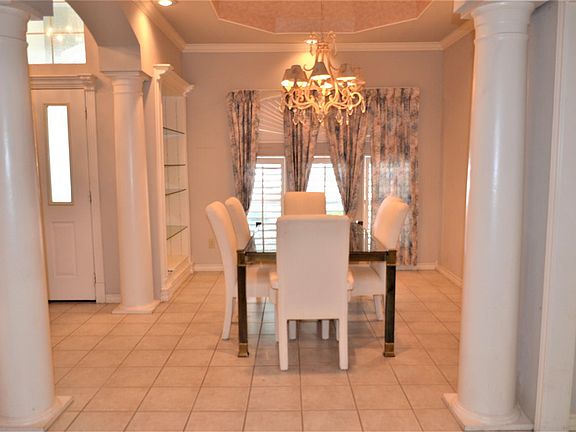 4th image of 8503 Crownwood Dr