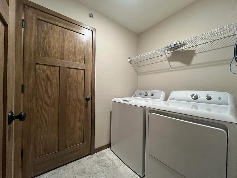 4835 Woodland Park Dr #5 — Photo 6