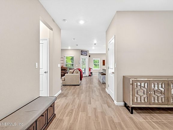 4th image of 2948 ARMSDALE Road