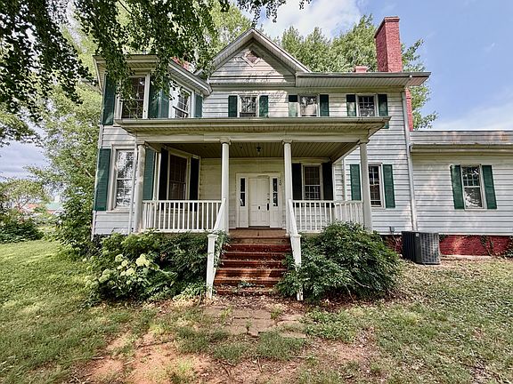 2nd image of 150 N Main St