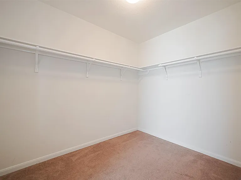 18334 Fair Grange Ln — Photo 24