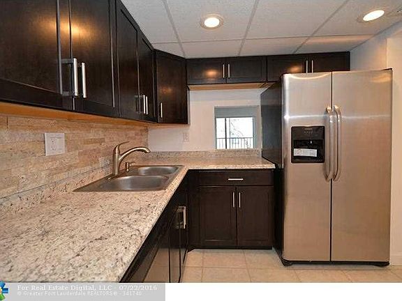 2nd image of 8010 Colony Cir N APT 202