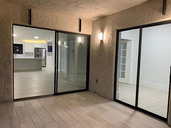 5th image of 1202 Congressional Way #1202