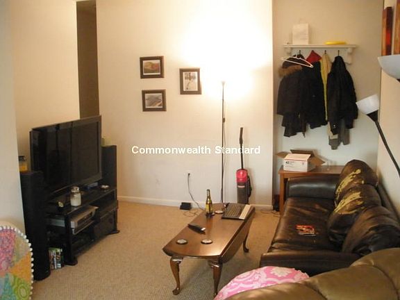 3rd image of 25 Cortes St #10C