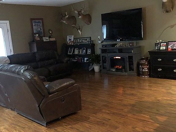 5th image of 2561 Avalon Dr