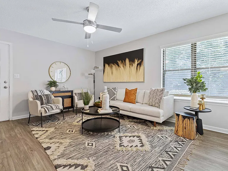 Willow Trail Apartments — Photo 12