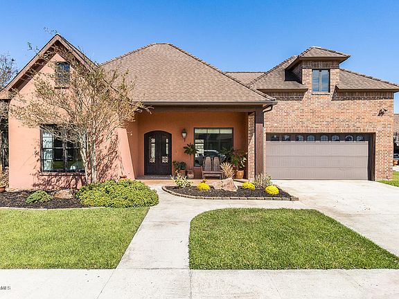 2nd image of 107 Hennessy Dr