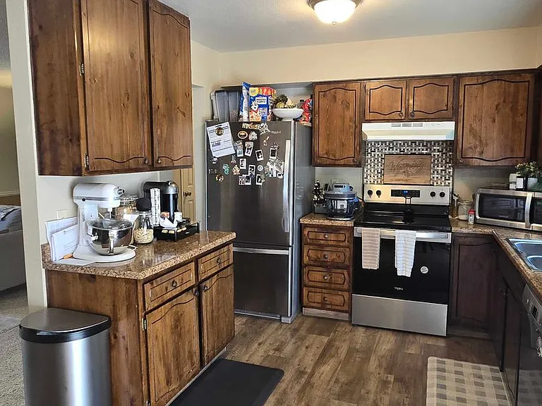 4800 King Arthur Way — Photo 7