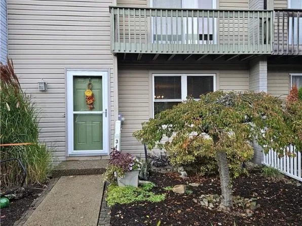 3170 Cheltenham Ct, Gibsonia, PA 15044