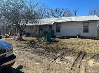 115 Kelly St, Steelville, MO 65565