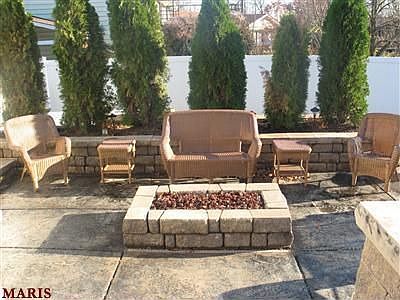 Built in firepit, stamped patio