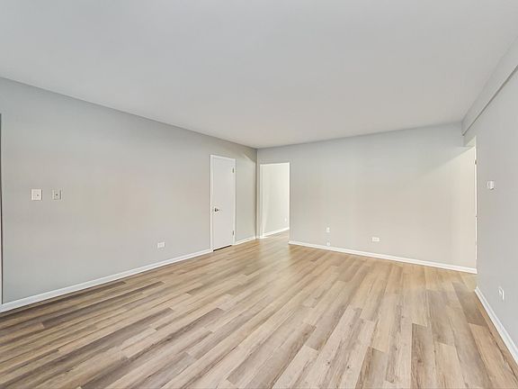 4th image of 38 S Waiola Ave #2