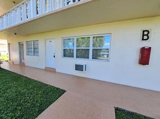 27 Easthampton B, West Palm Beach, FL 33417