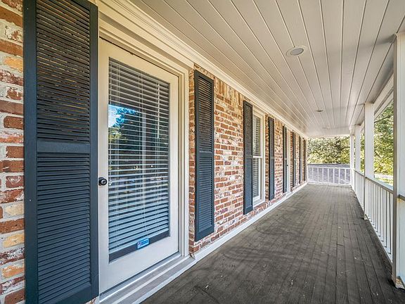3rd image of 3291 Foxfire Ln