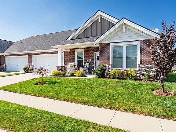 3rd image of 2349 Watson Cir