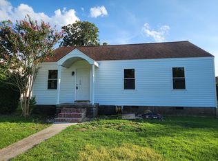 73 Clayton Dr, Hampton, VA 23669