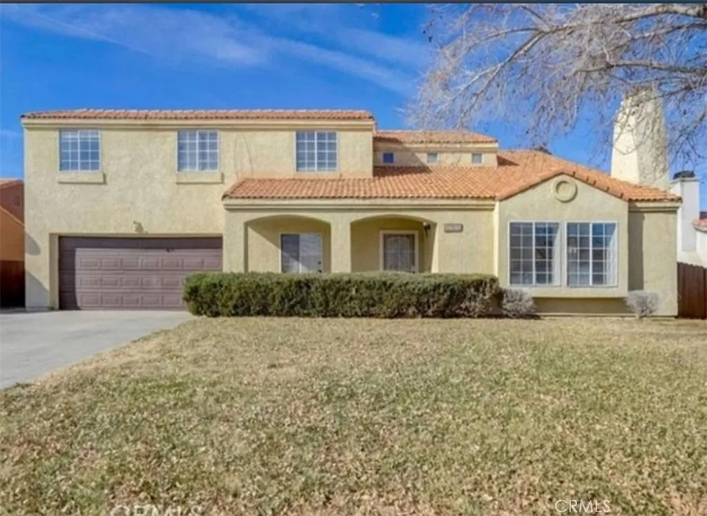 4 bed, 1670 sqft, $2,800 — Photo 1