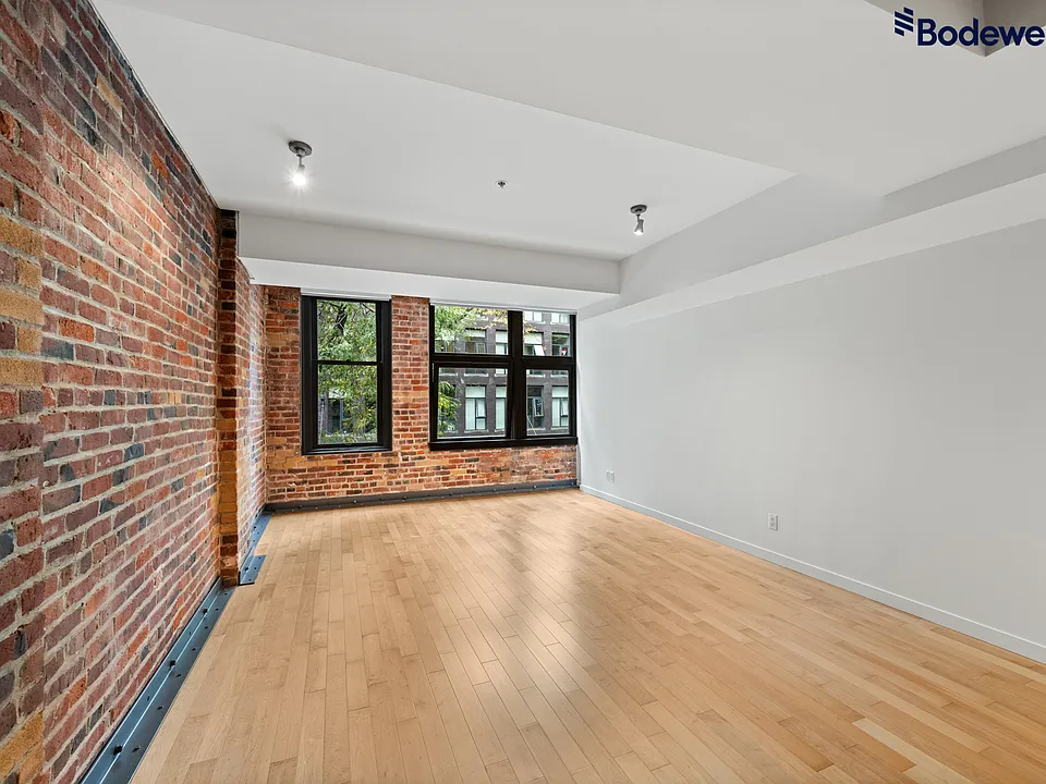 12 Water St