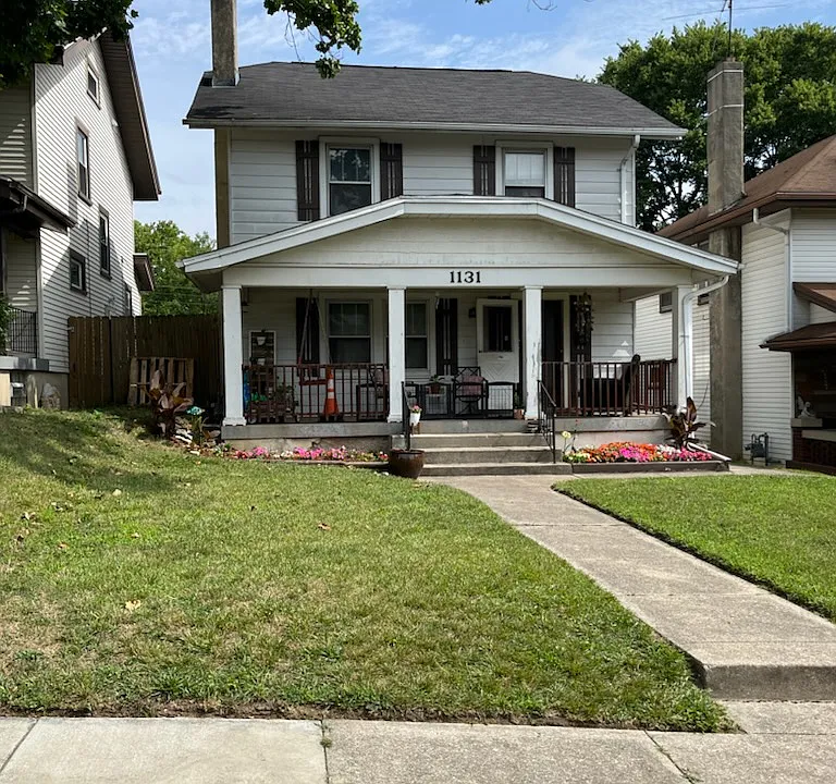 1131 Beaumont Ave
