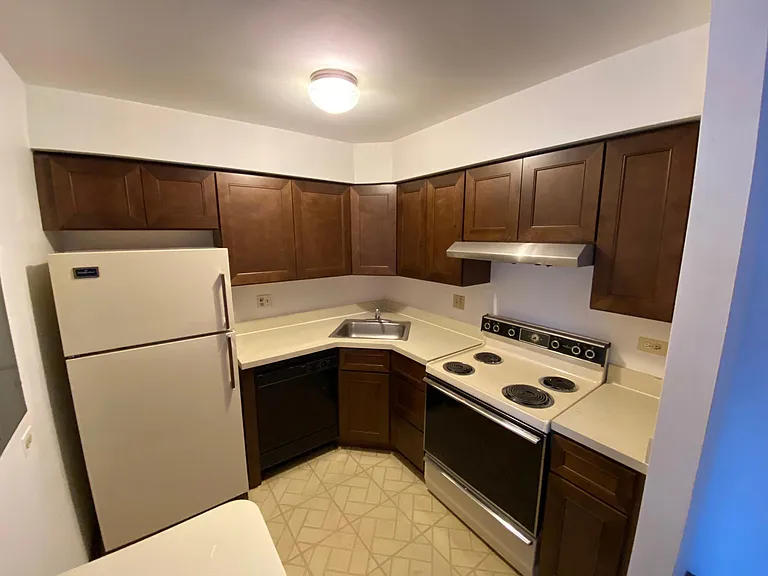 716 Prescott Dr #108 — Photo 7