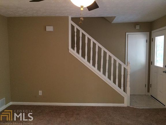 5th image of 1092 Sandalwood Dr