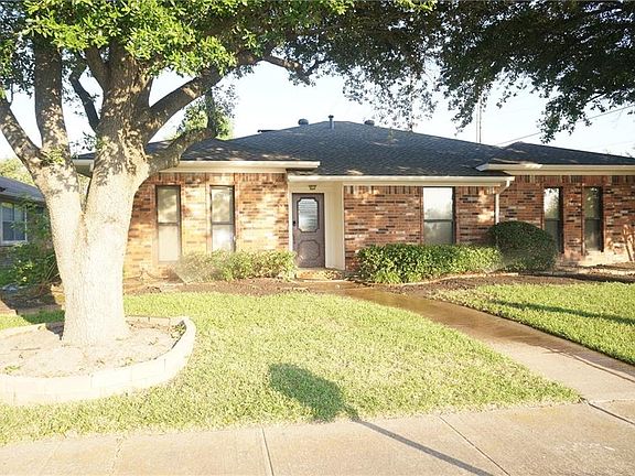 2nd image of 1102 Dandelion Dr