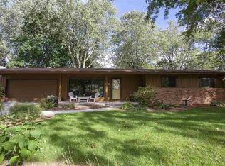 1703 Wisteria Rd, Rockford, IL 61107