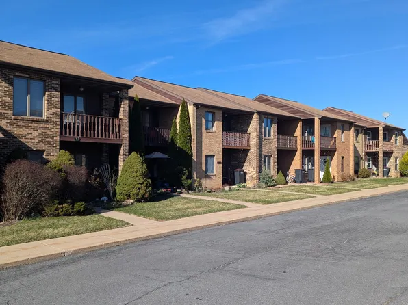 707 Jacks Mill Dr, Boalsburg, PA 16827