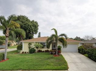 8105 Bayhaven Dr, Seminole, FL 33776