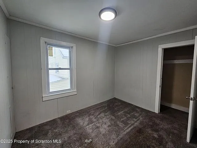 1045 Prescott Ave — Photo 4
