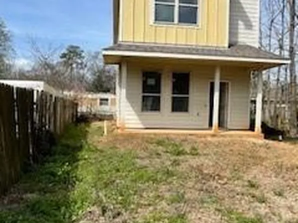 11443 Underwood St, Willis, TX 77318