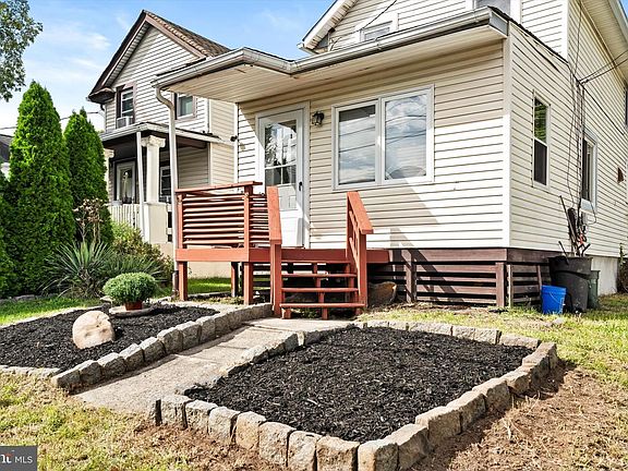 2nd image of 44 Hutchins Ave