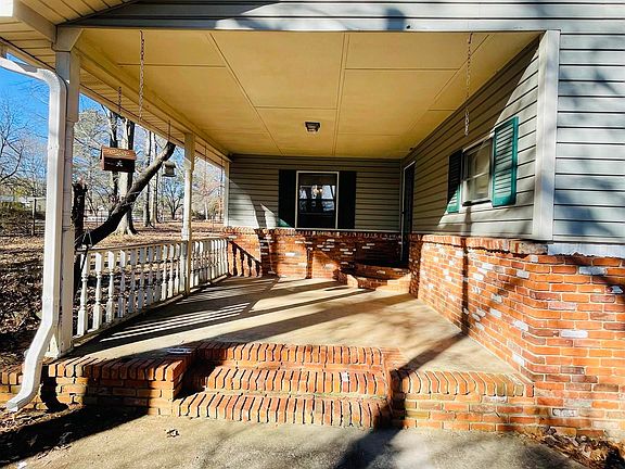 4th image of 122 Hamaker St SW