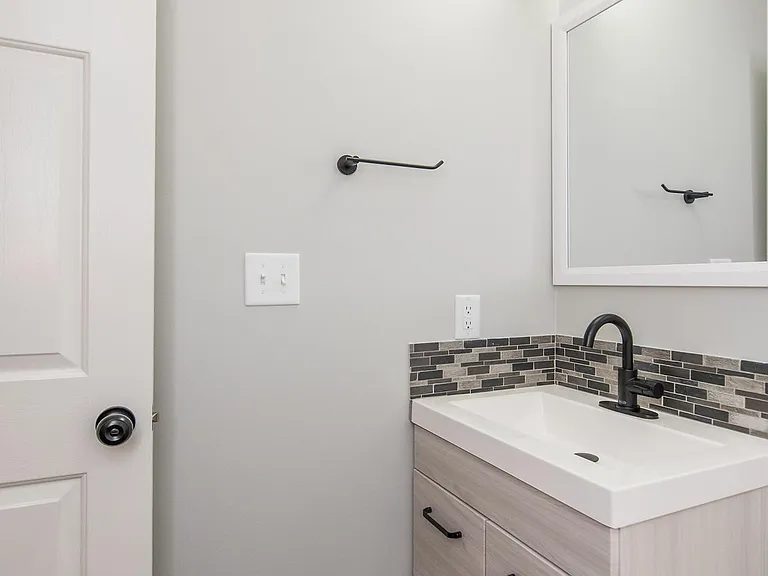 3853 Boston Rd — Photo 14