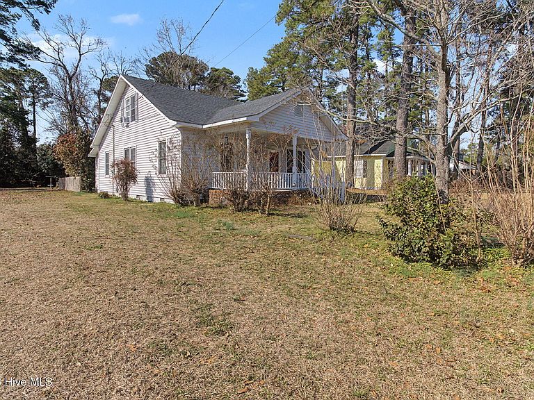 Listing photo 5