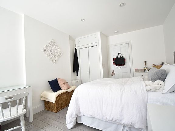 2nd image of 167 Elizabeth St #A