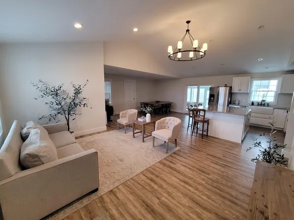 8784 62 NE, Washington Court House, OH