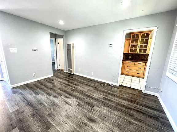 2nd image of 2284 Williams St
