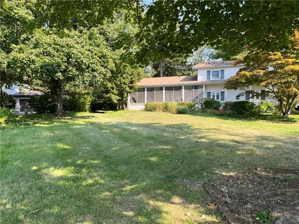 34 Lake Oniad Drive, Wappingers Falls, NY 12590