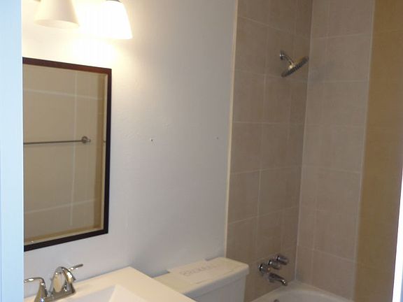 3rd image of 1050 S Monaco Street Pkwy Unit 146