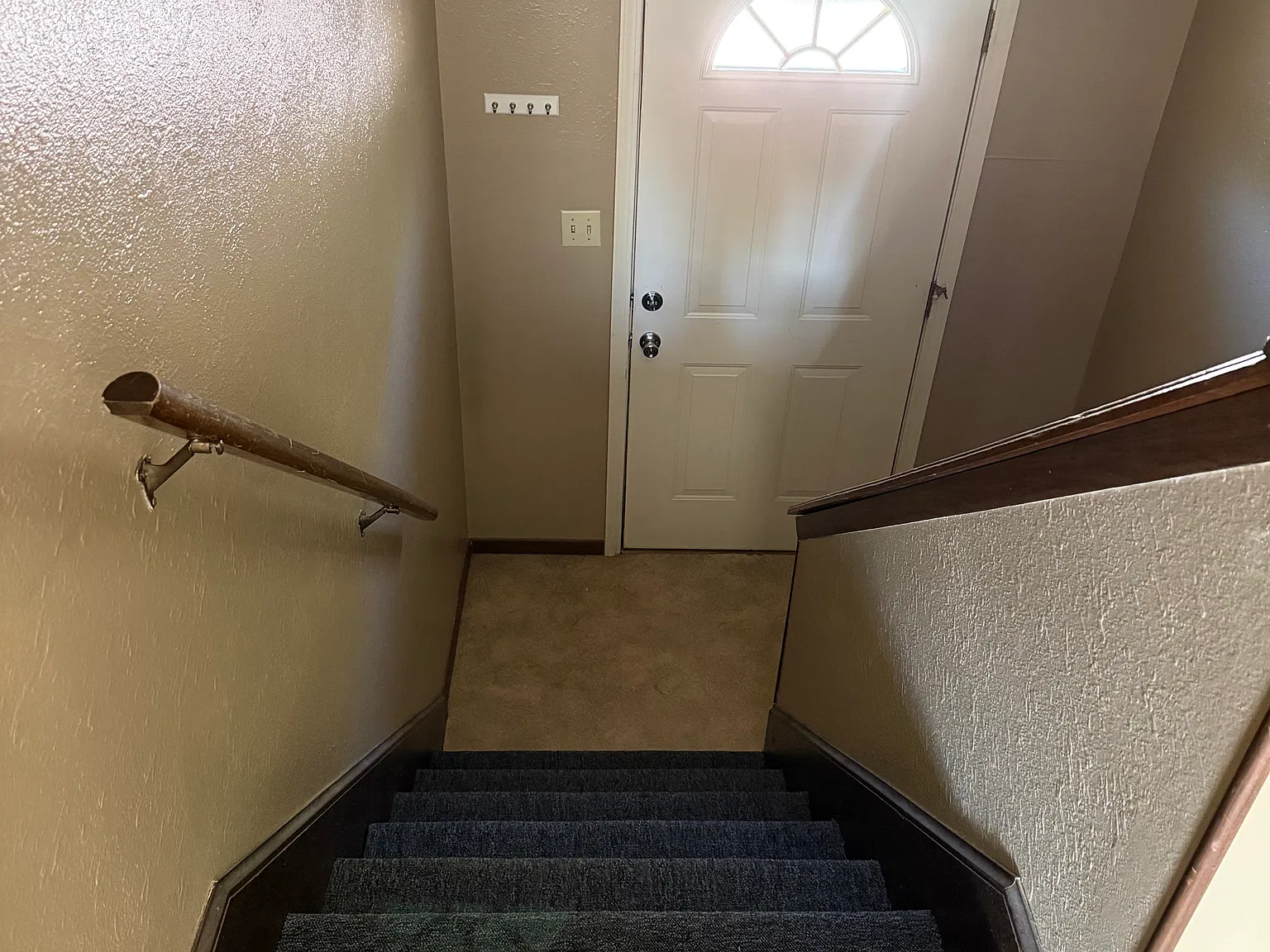 2 bed, $1,300 — Photo 4