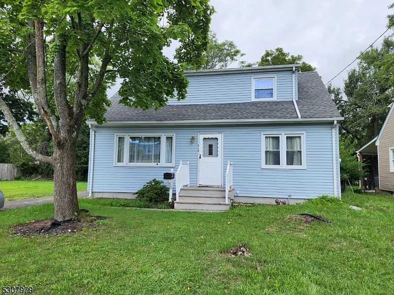 1st image of 619 Boesel Ave