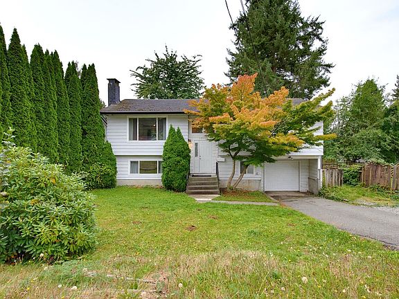 3rd image of 32138 Holiday Ave