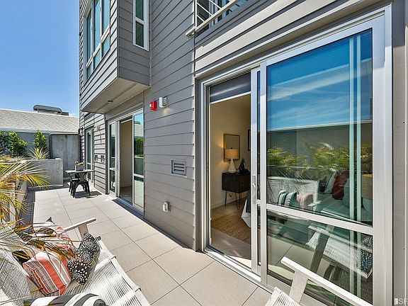 3rd image of 1 Stanyan St Unit 22