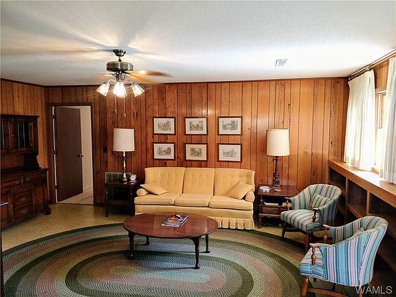 4th image of 2707 Claybrook Dr